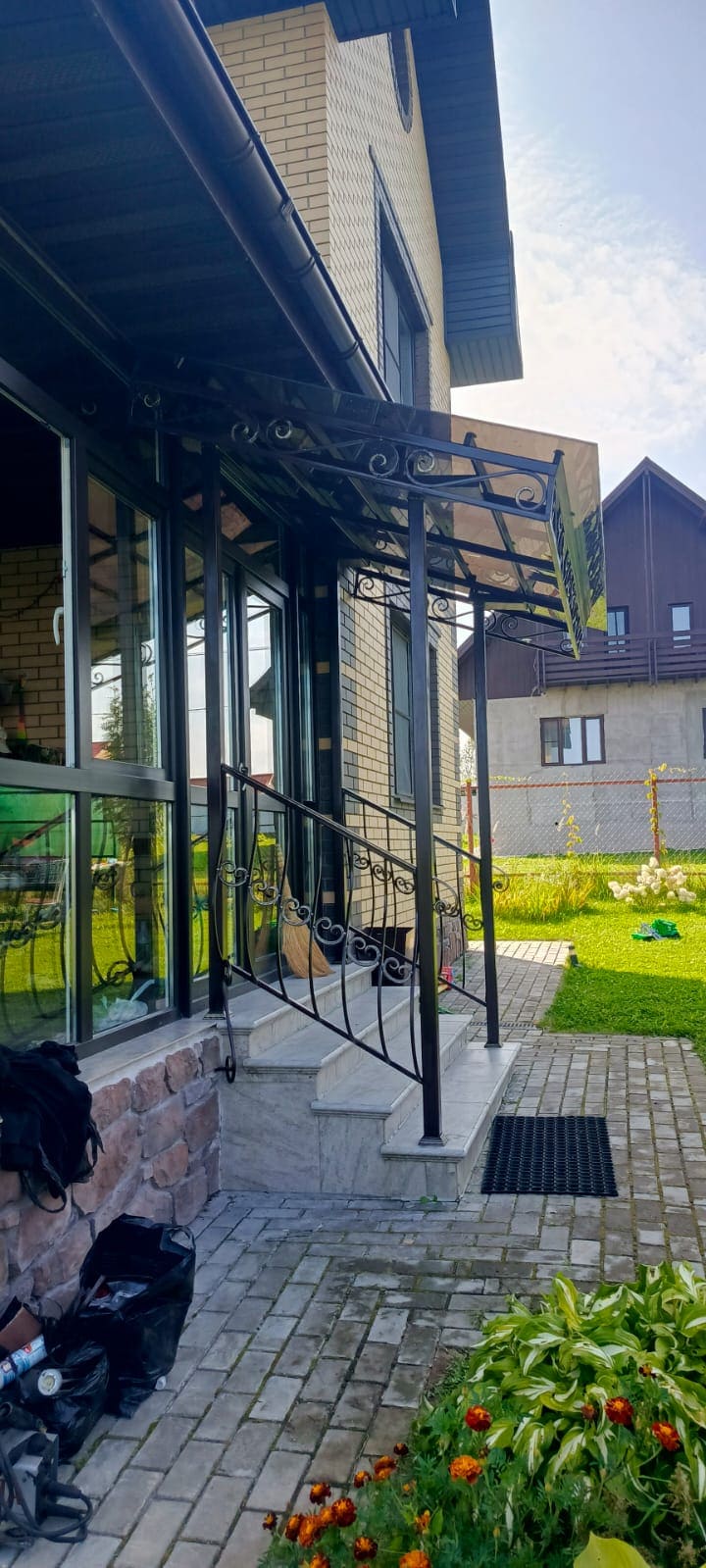 Крыльцо с площадкой